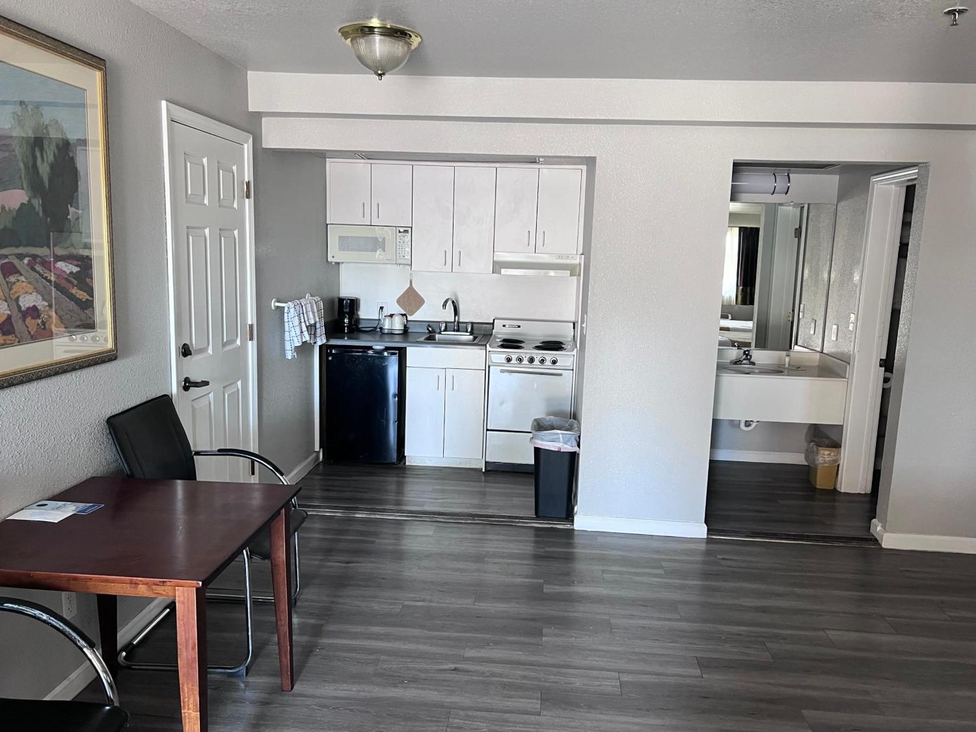 Travelodge By Wyndham Redding Ca Ngoại thất bức ảnh