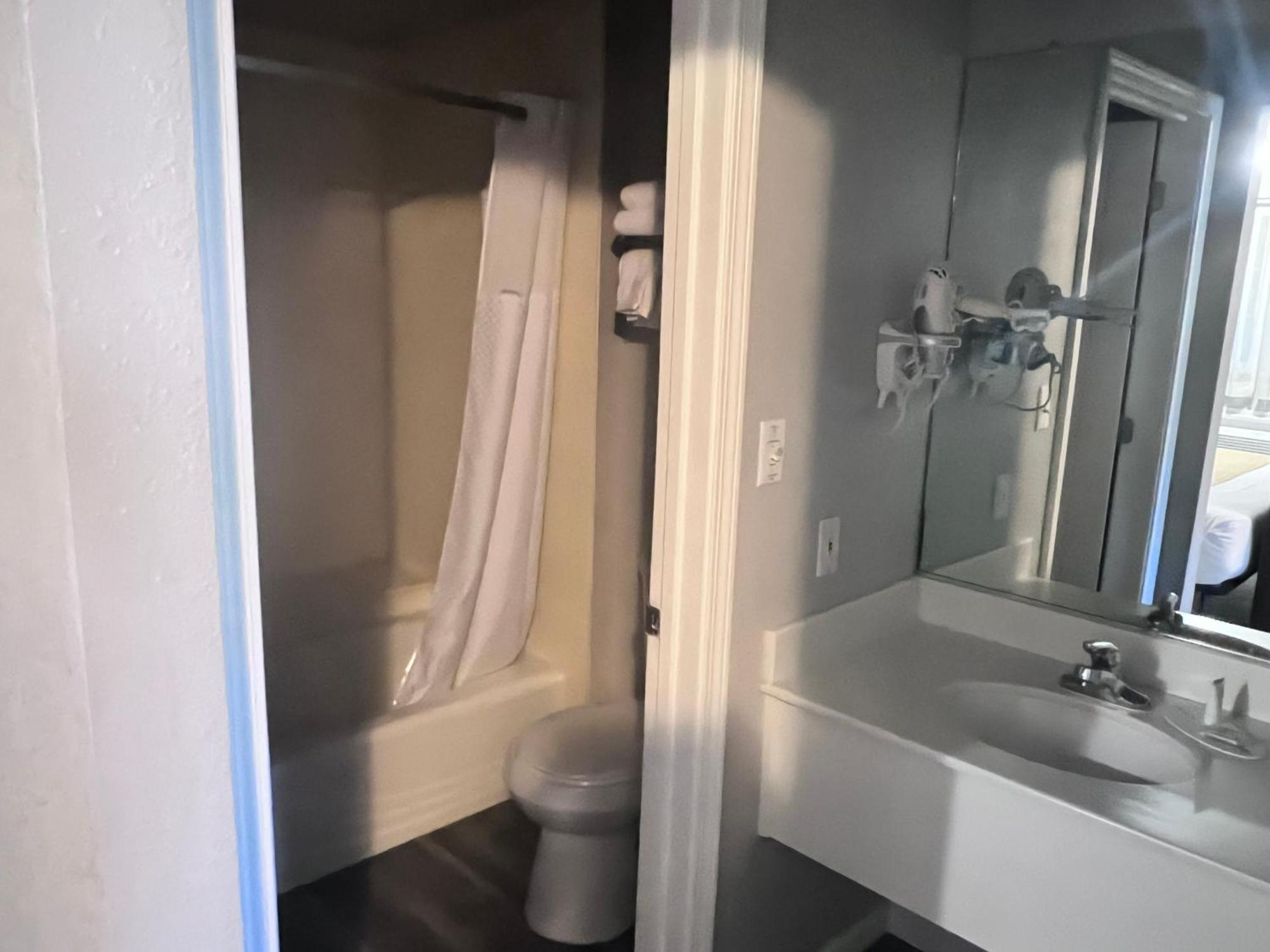 Travelodge By Wyndham Redding Ca Ngoại thất bức ảnh