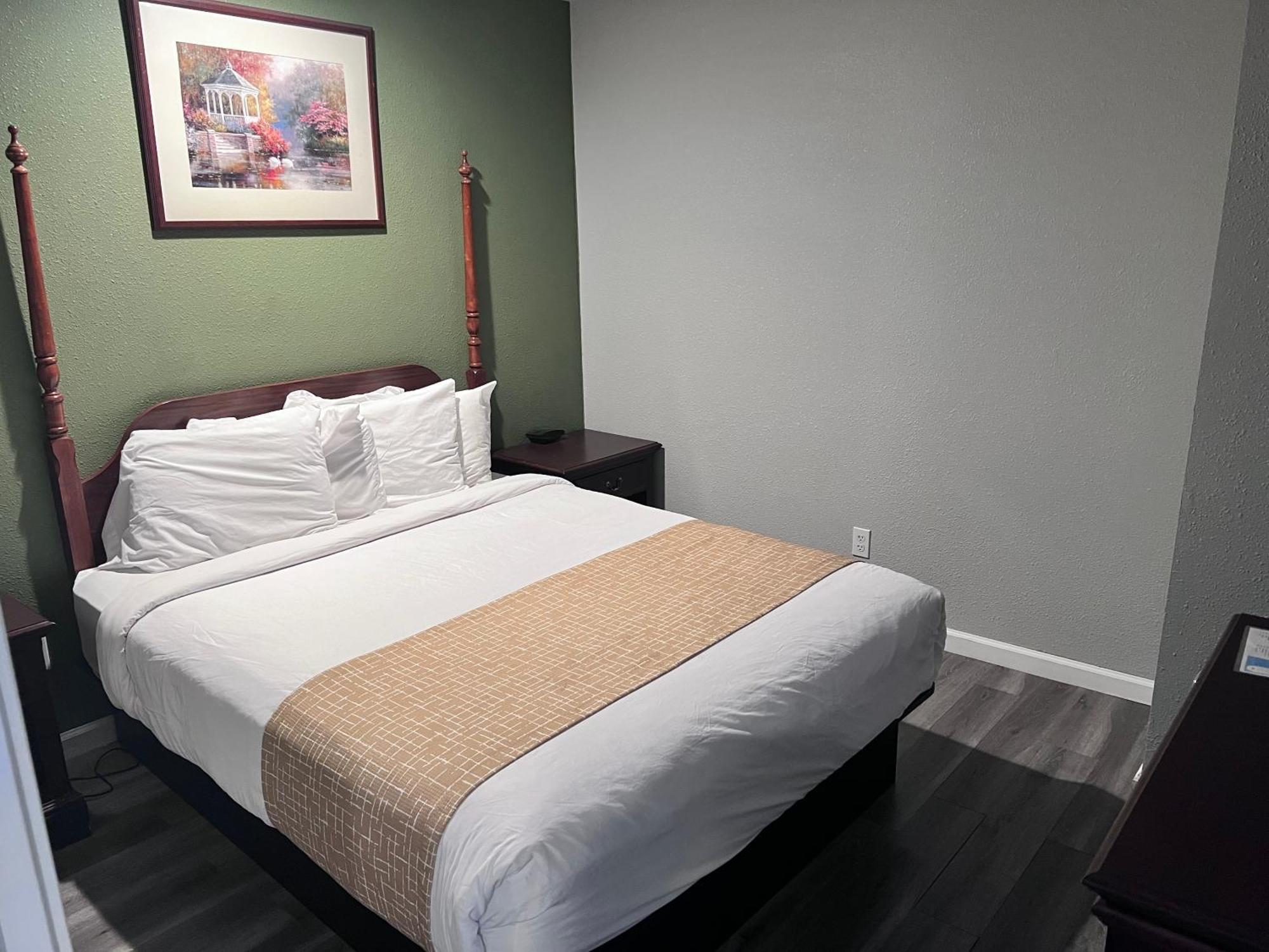 Travelodge By Wyndham Redding Ca Ngoại thất bức ảnh