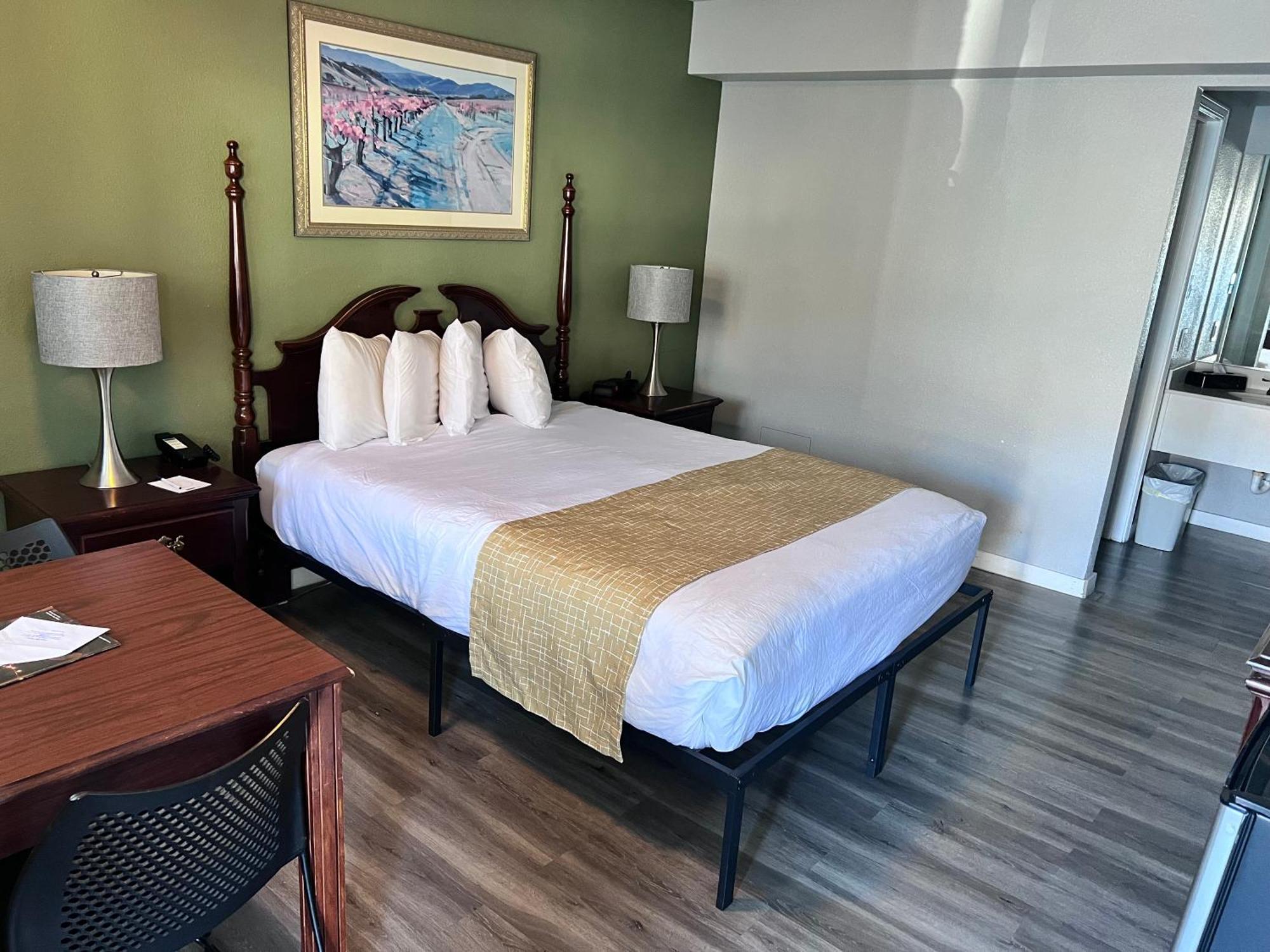 Travelodge By Wyndham Redding Ca Ngoại thất bức ảnh